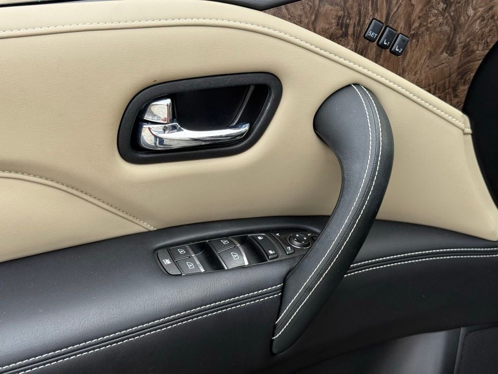 2023 INFINITI QX80 Premium Select