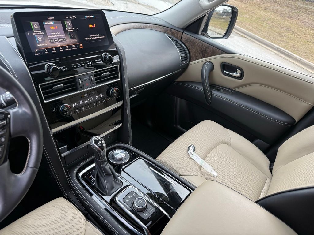 2023 INFINITI QX80 Premium Select