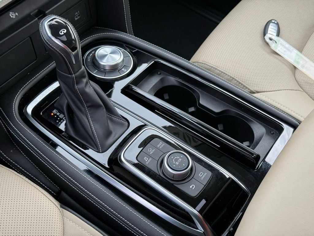 2023 INFINITI QX80 Premium Select