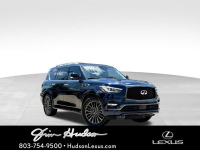 2023 INFINITI QX80 LUXE