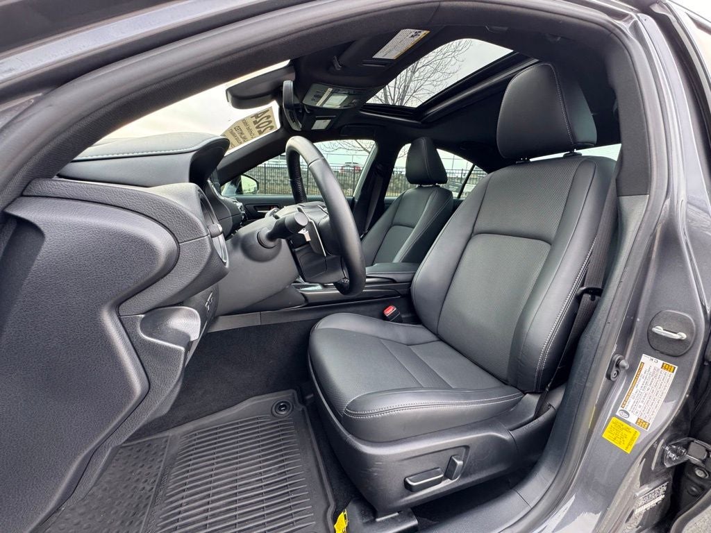 2024 Lexus IS 300 Comfort Package L/Certified Unlimited Mile Warrant