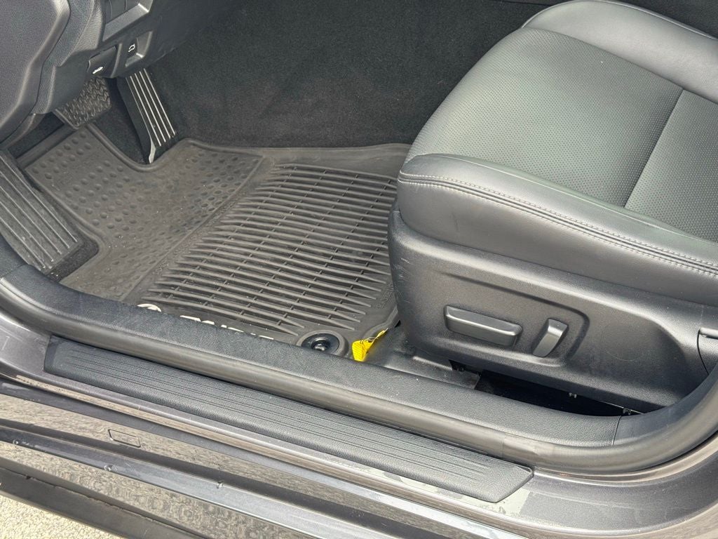 2024 Lexus IS 300 Comfort Package L/Certified Unlimited Mile Warrant