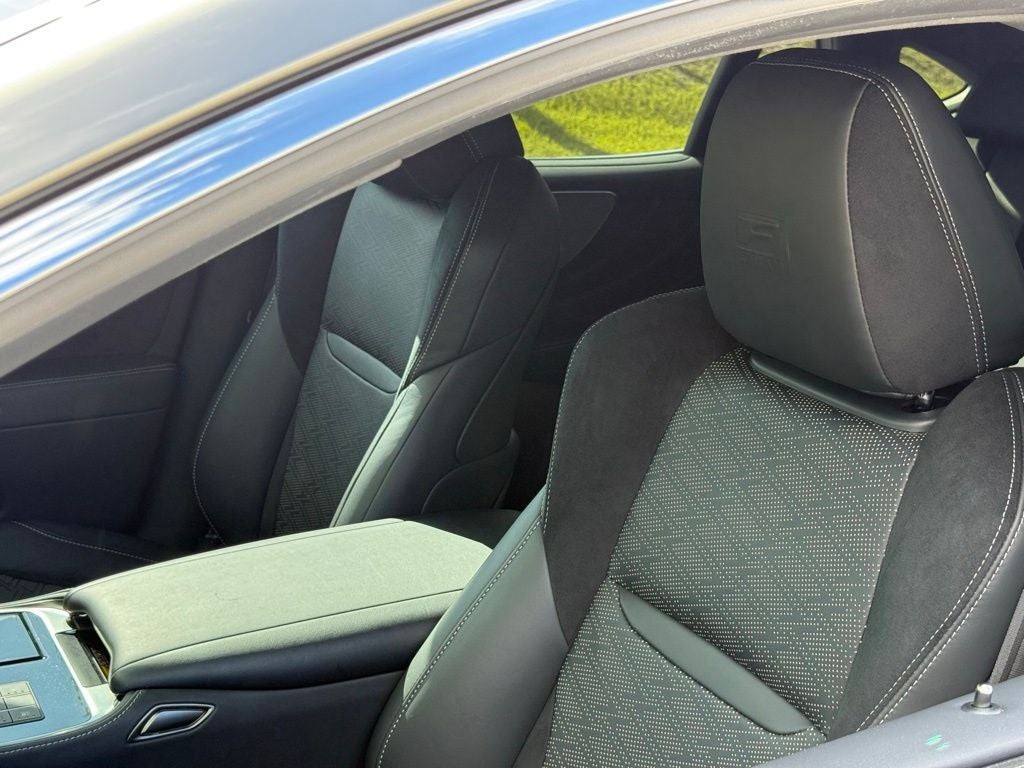 2025 Lexus LS 500 F Sport