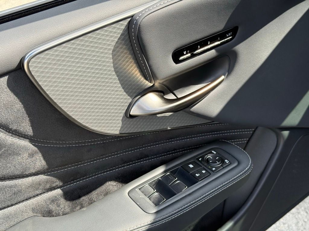 2025 Lexus LS 500 F Sport