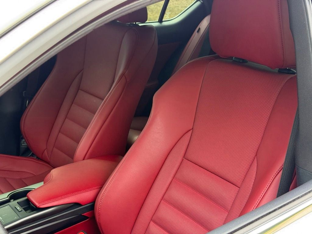 2023 Lexus IS 350 F SPORT L/Certified Unlimited Mile Warranty