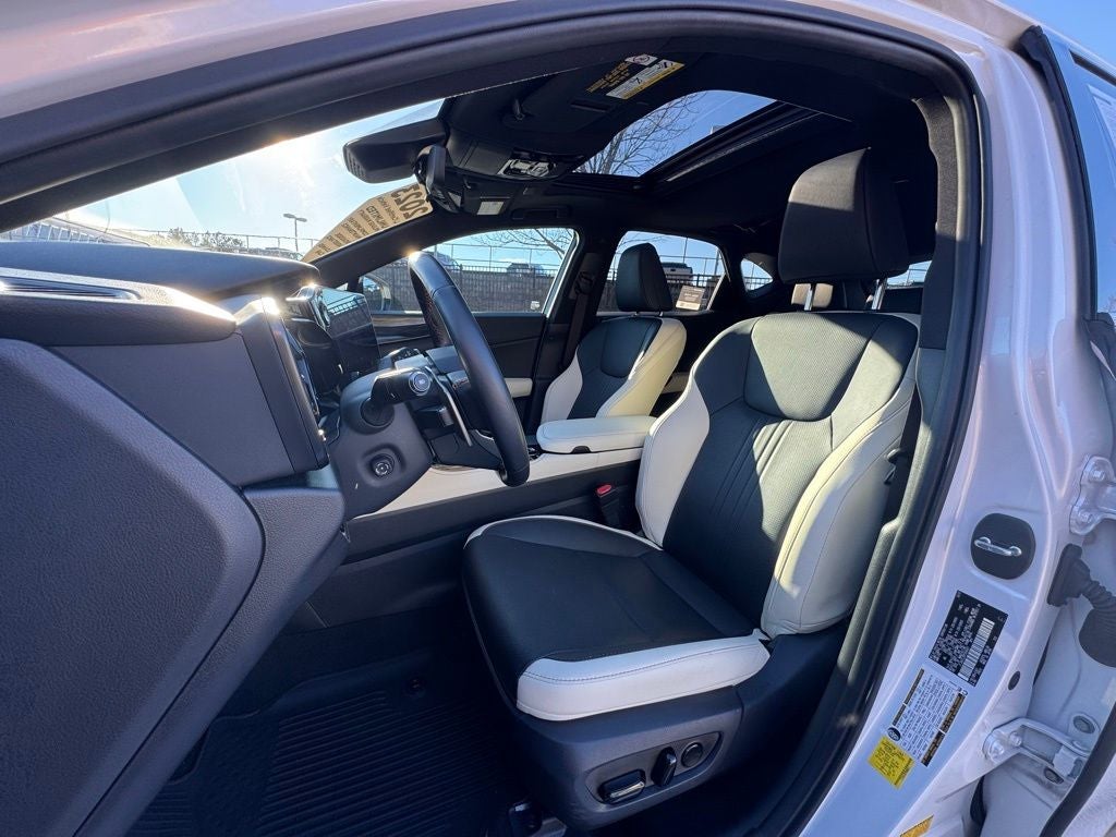 2023 Lexus NX 350h Premium Navigation L/Certified Unlimited Mile Warranty