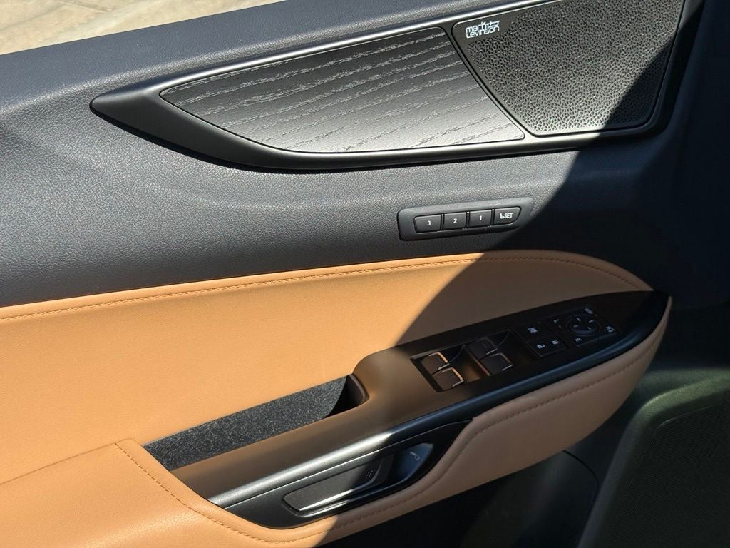 2024 Lexus NX 350h Luxury Navigation L/Certified Unlimited Mile Warranty