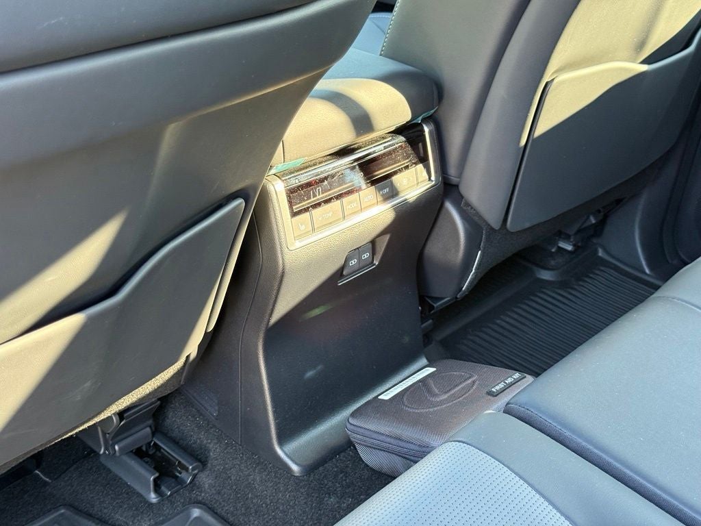 2024 Lexus GX 550 Luxury Navigation L/ Certified Unlimited Mile Warranty