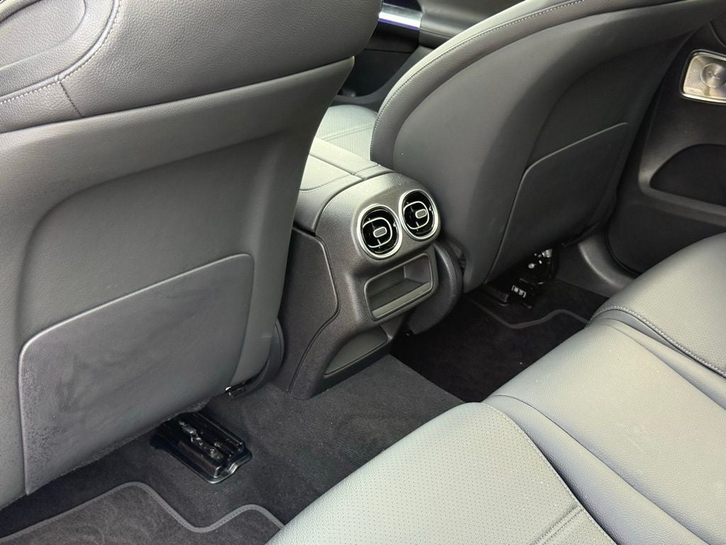 2025 Mercedes-Benz GLC GLC 300