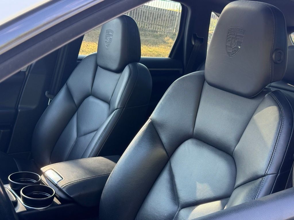 2018 Porsche Cayenne Platinum Edition