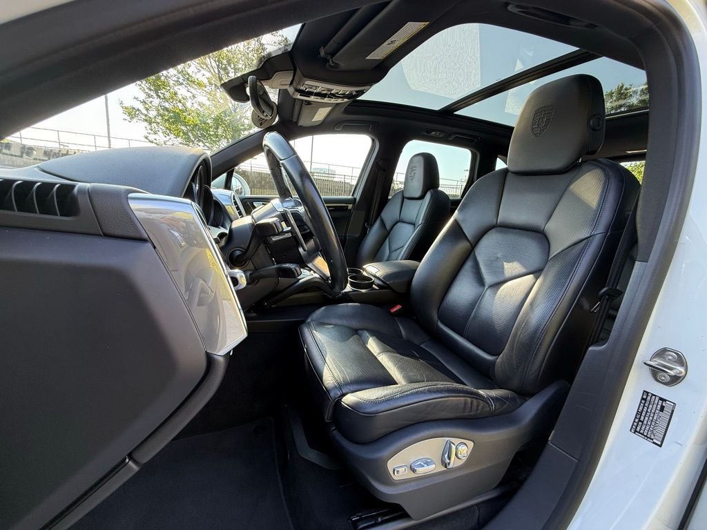 2018 Porsche Cayenne Platinum Edition