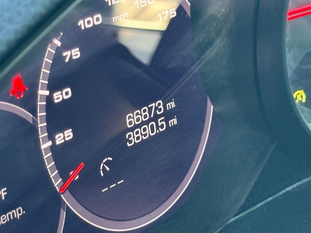 2021 Porsche Cayenne Base