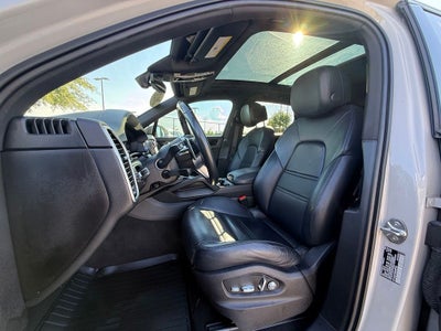 2021 Porsche Cayenne Base
