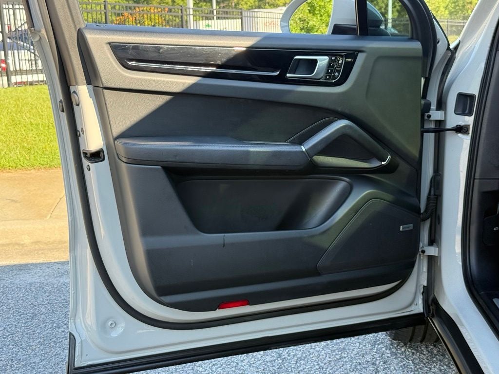 2021 Porsche Cayenne Base