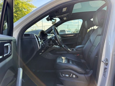 2021 Porsche Cayenne Base