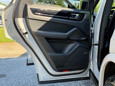 2021 Porsche Cayenne Base