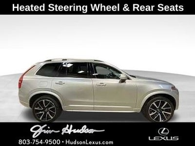 2019 Volvo XC90 T6 Momentum