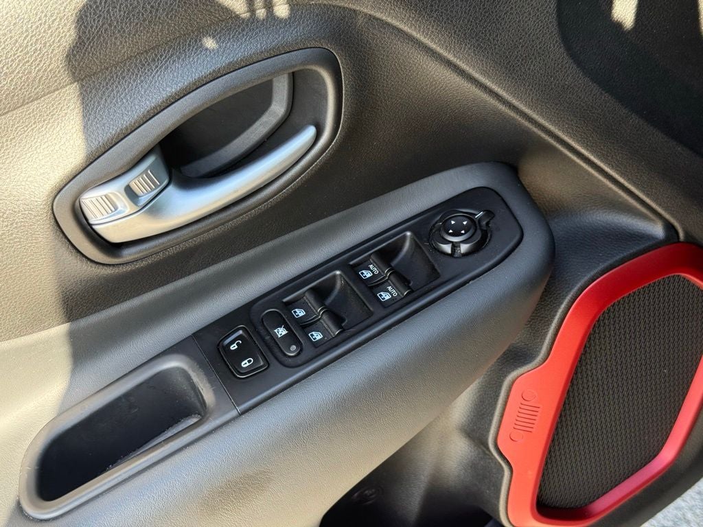 2022 Jeep Renegade Trailhawk Trailer Tow Package