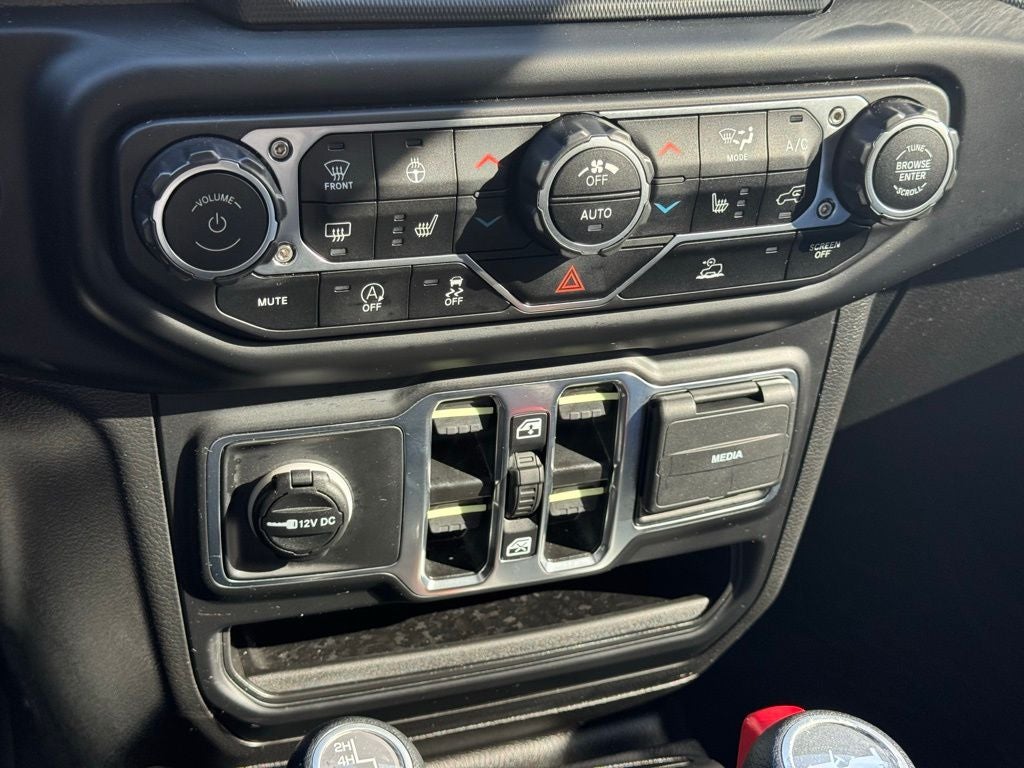 2023 Jeep Wrangler Altitude