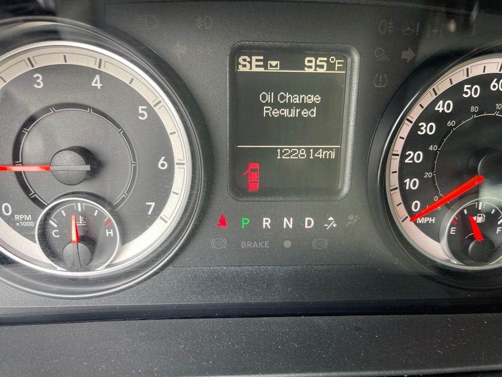 2016 RAM 1500 SLT