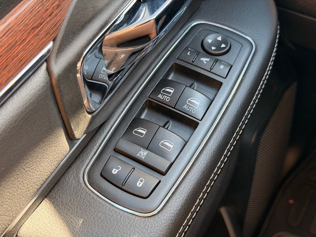 2019 RAM 1500 Classic Laramie