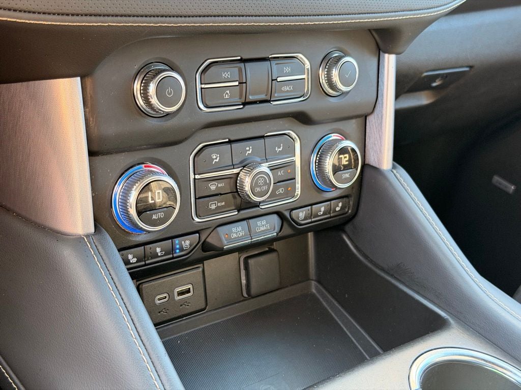 2024 GMC Yukon XL SLT