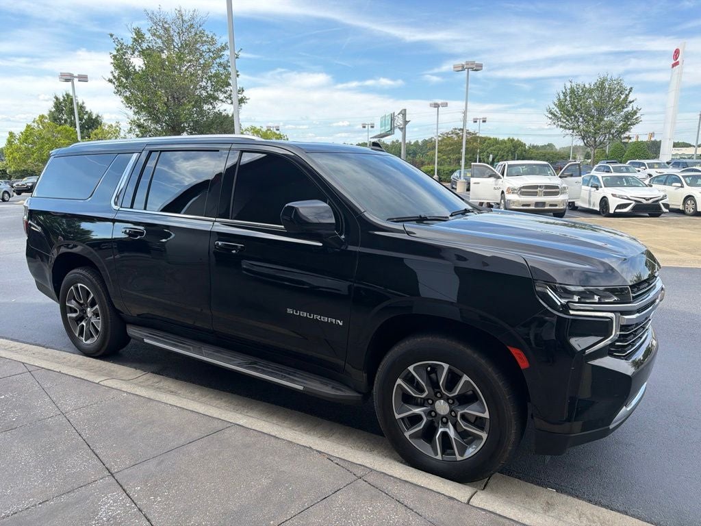 2022 Chevrolet Suburban LT
