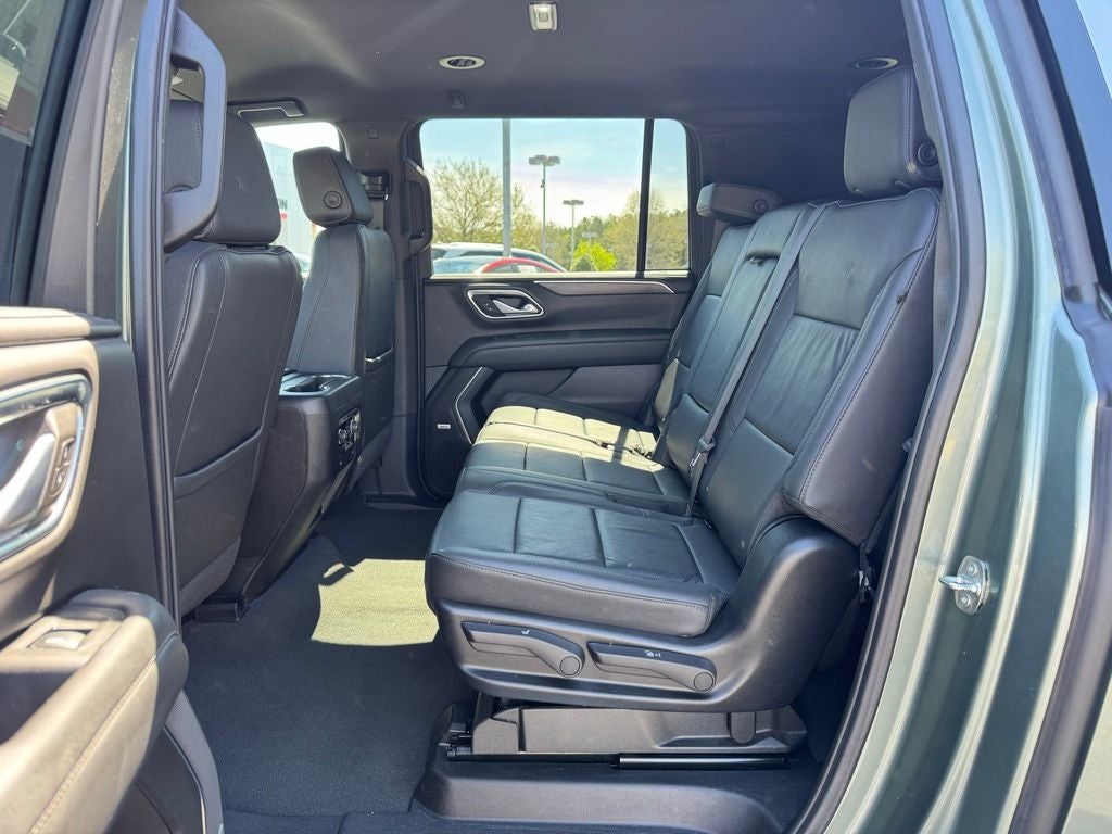 2024 Chevrolet Suburban LT