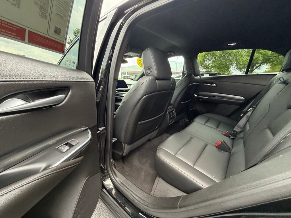 2025 Cadillac XT4 Premium Luxury