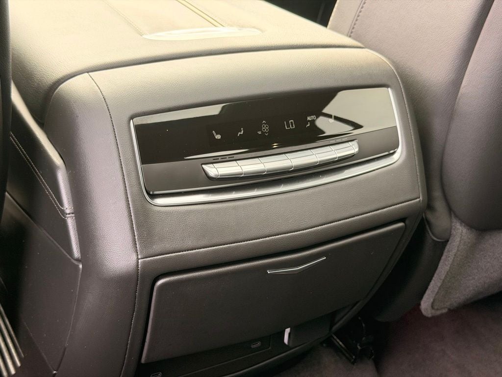 2025 Cadillac Escalade Sport