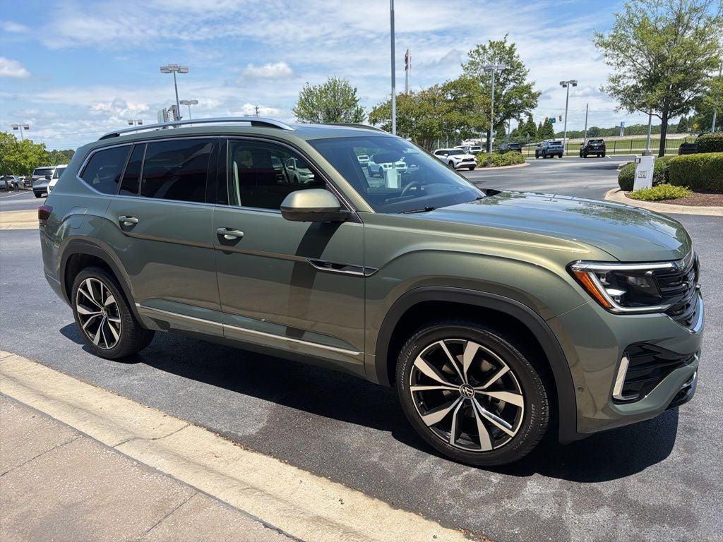 2026 Volkswagen Atlas 2.0T SEL Premium R-Line