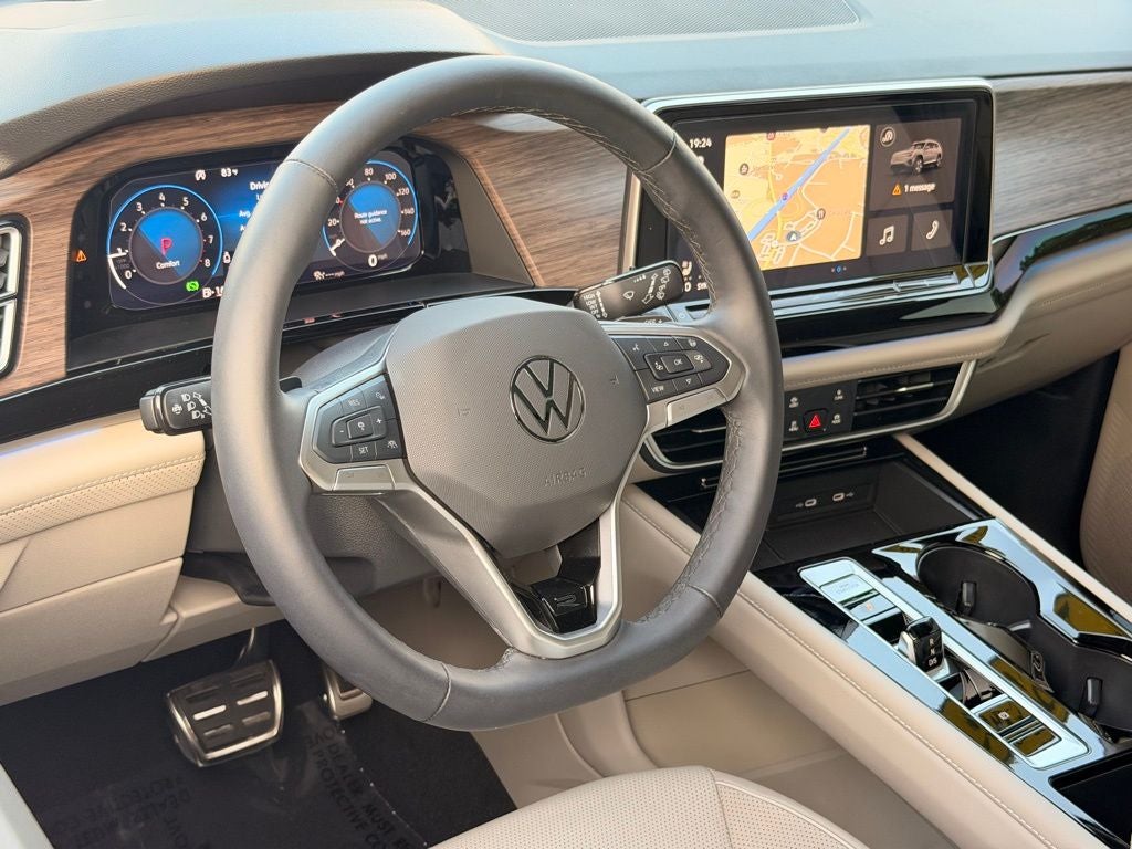 2025 Volkswagen Atlas 2.0T SEL Premium R-Line