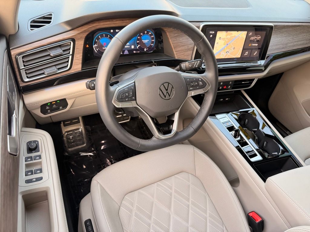 2025 Volkswagen Atlas 2.0T SEL Premium R-Line