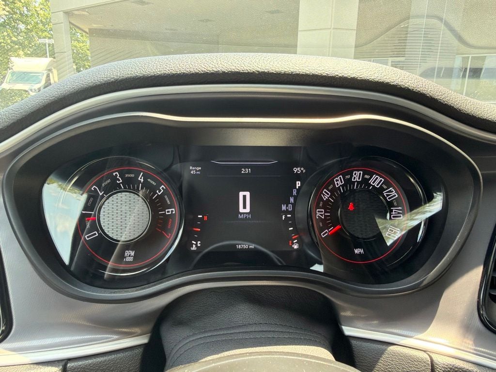 2022 Dodge Challenger SXT
