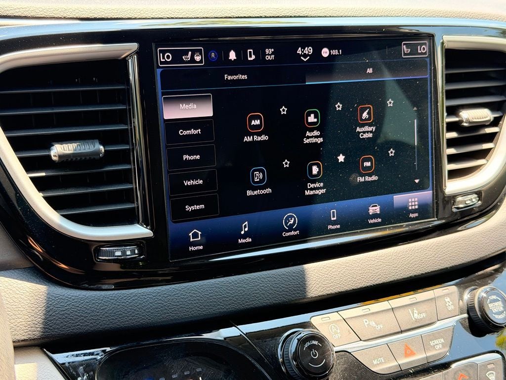2024 Chrysler Pacifica Touring L