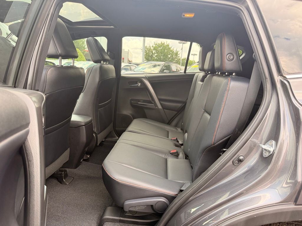 2016 Toyota RAV4 SE