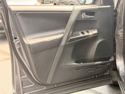 2016 Toyota RAV4 SE