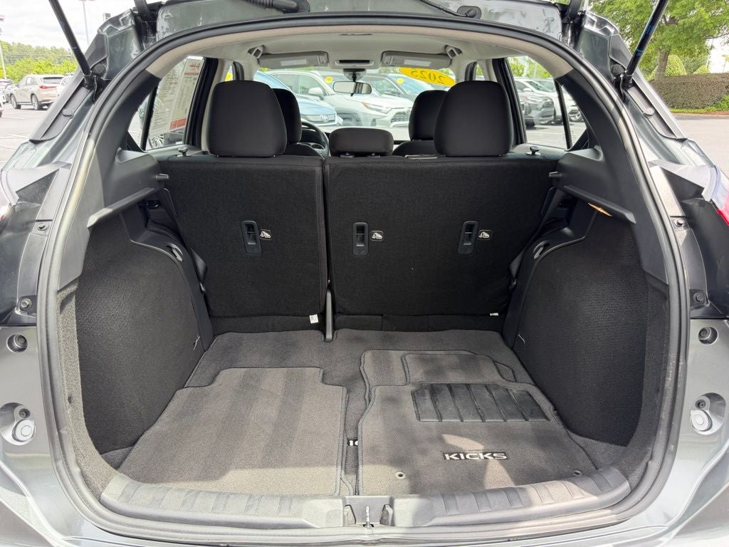 2025 Nissan Kicks Play S