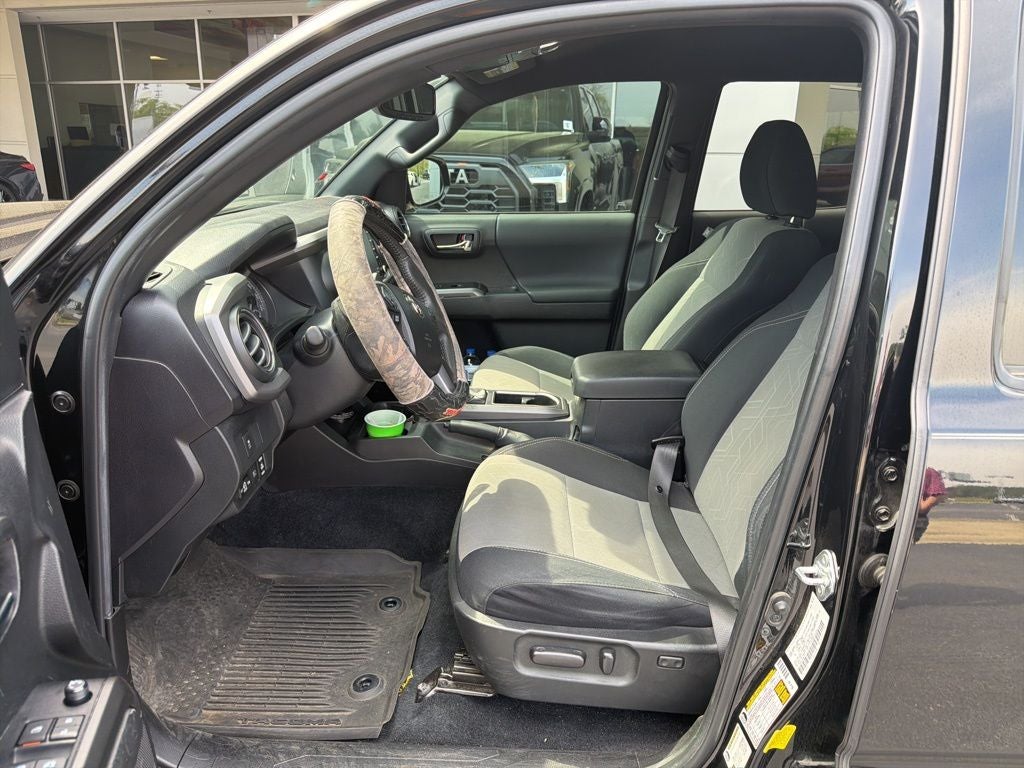 2022 Toyota Tacoma TRD Sport V6