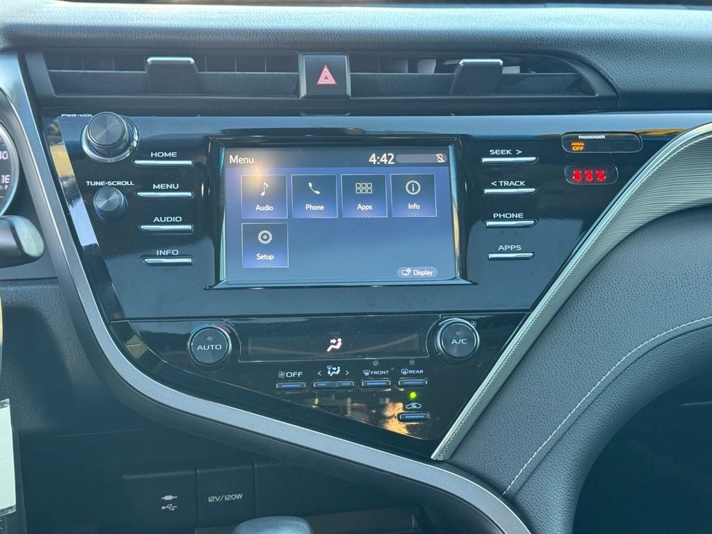 2018 Toyota Camry SE