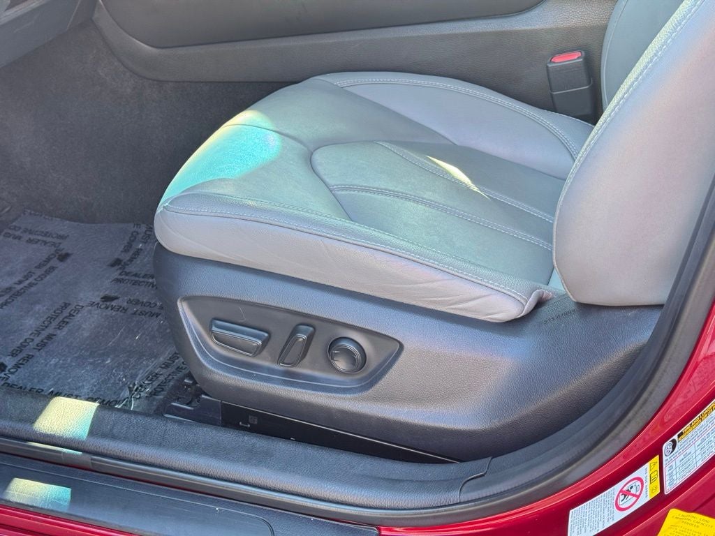 2019 Toyota Avalon XLE