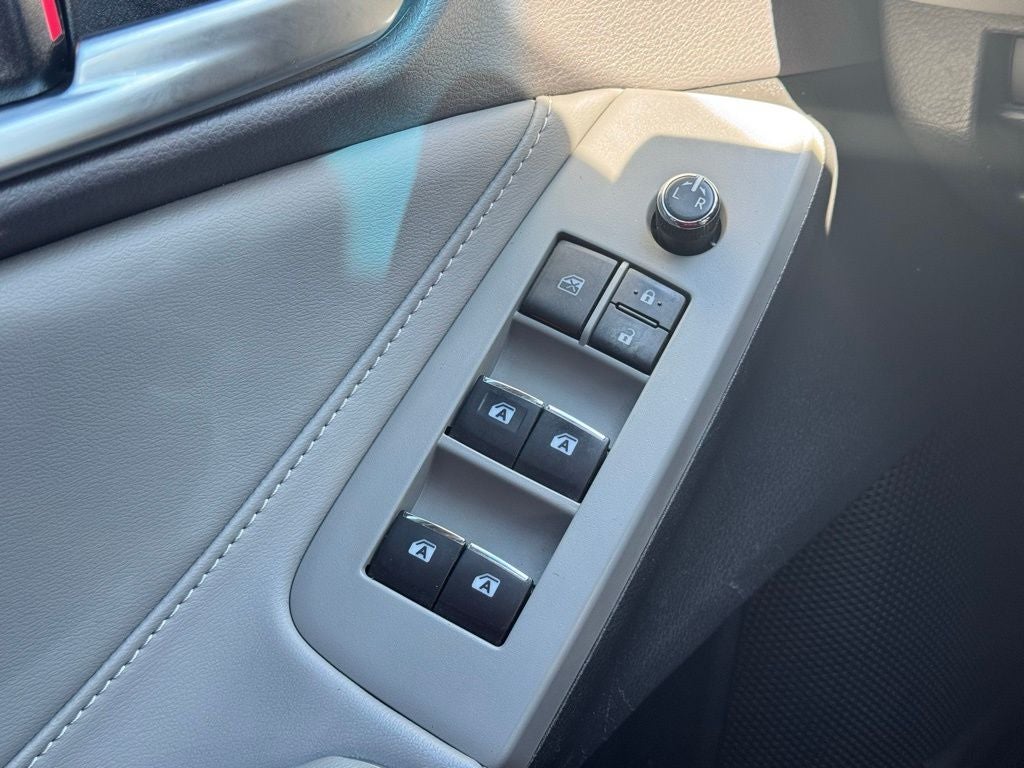 2019 Toyota Avalon XLE