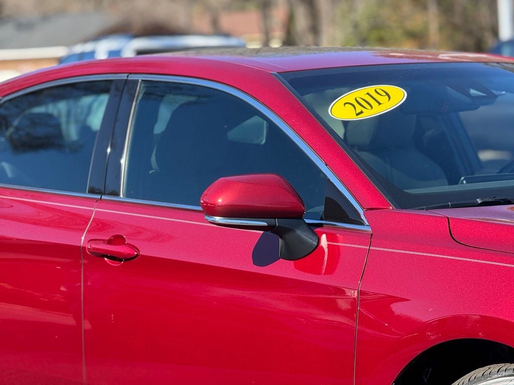 2019 Toyota Avalon XLE