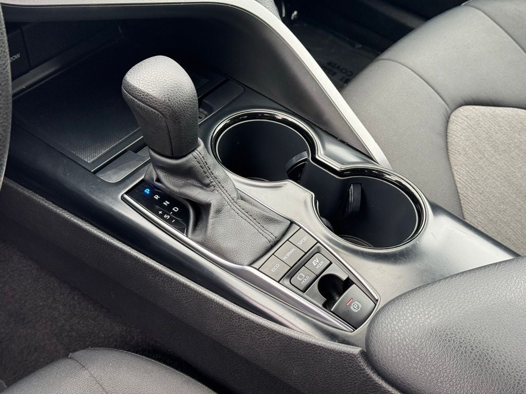 2020 Toyota Camry Hybrid LE