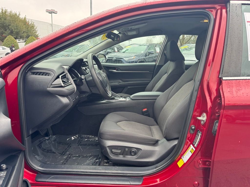 2020 Toyota Camry Hybrid LE