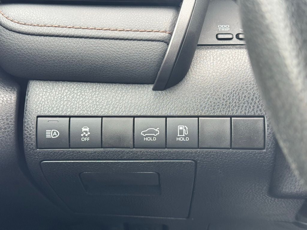 2020 Toyota Camry Hybrid LE