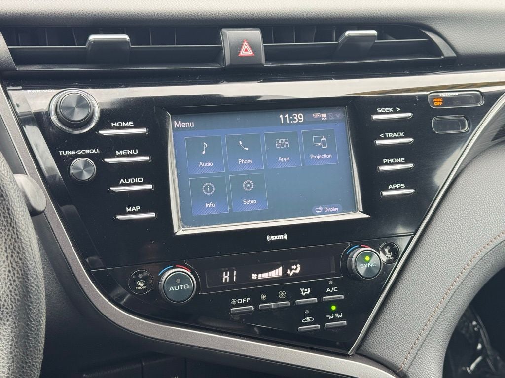 2020 Toyota Camry Hybrid LE