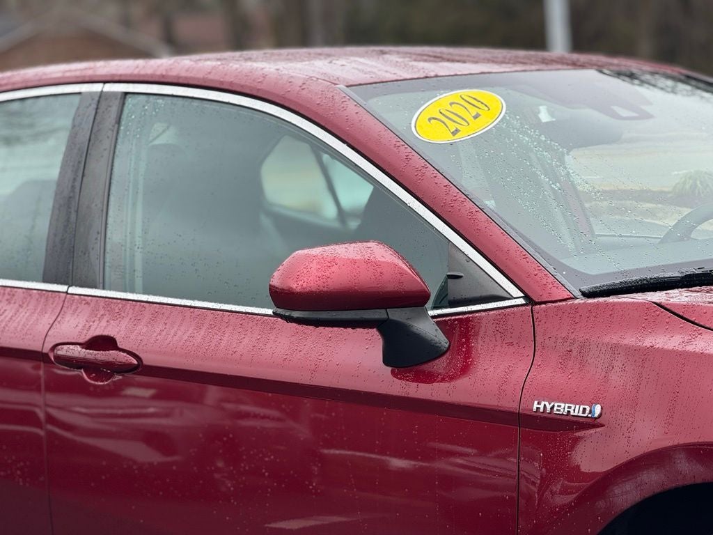 2020 Toyota Camry Hybrid LE