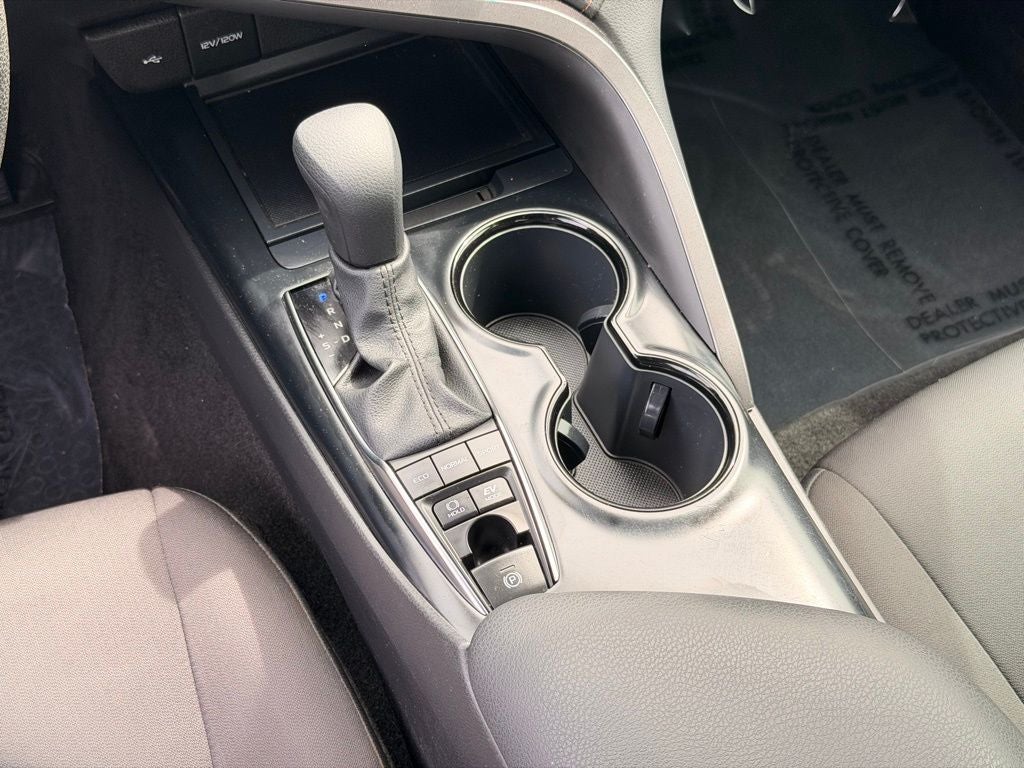 2020 Toyota Camry Hybrid LE