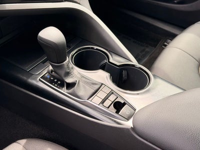 2020 Toyota Camry Hybrid LE